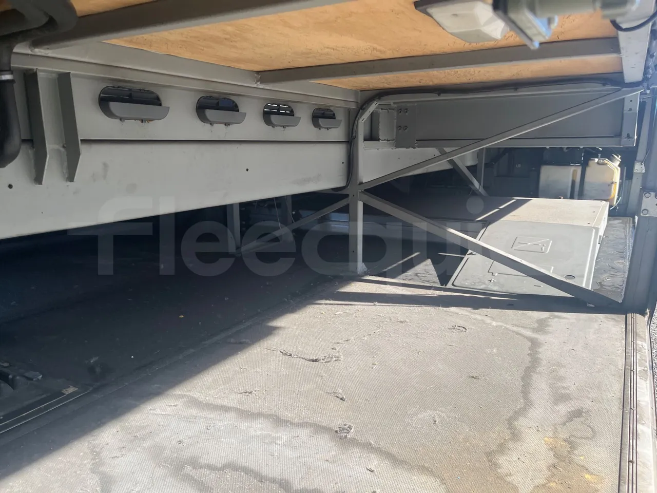 Mercedes-Benz Integro E5 4 - Euro5 - 220kW - 12.140mt - right side doors open