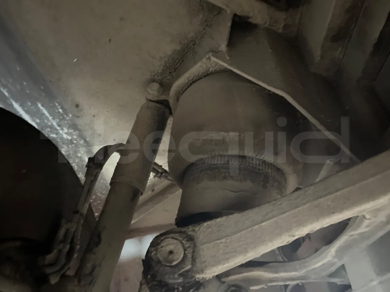 Mercedes-Benz Integro E5 4 - Euro5 - 220kW - 12.140mt - front axle right side