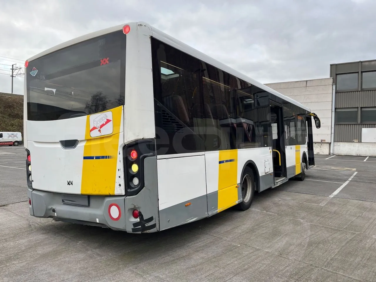 Vdl Citea SLE-120/310 - Euro5 - 231kW - 12mt - 3/4 right rear doors open