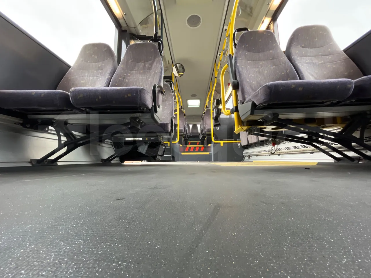 Vdl Citea SLE-120/310 - Euro5 - 231kW - 12mt - seat brackets photo