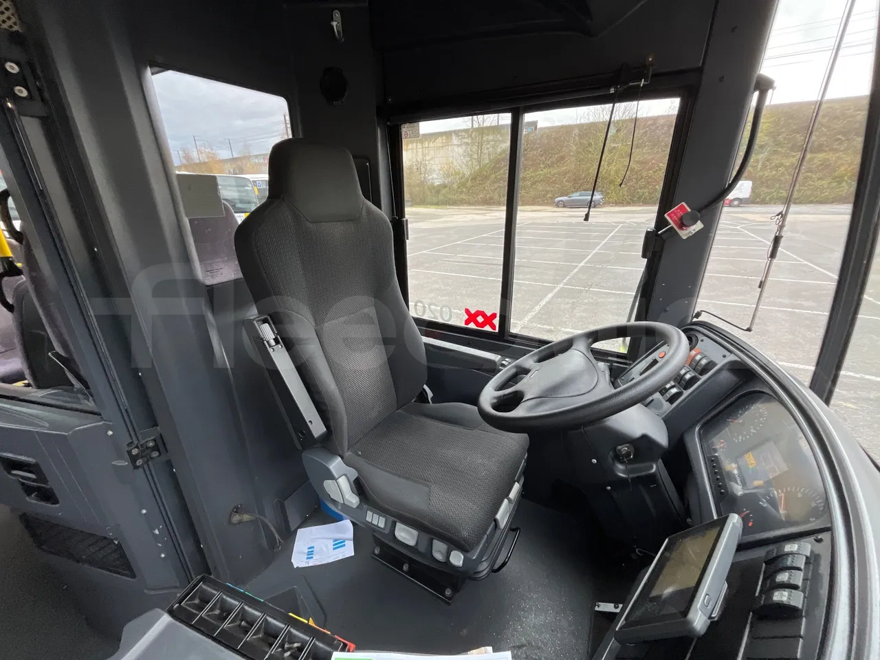 Vdl Citea SLE-120/310 - Euro5 - 231kW - 12mt - driver's seat photo