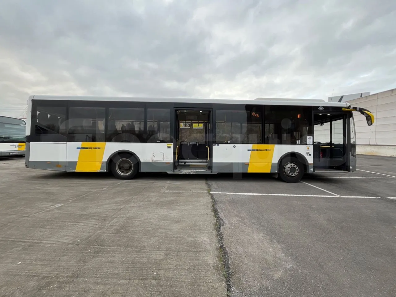 Vdl Citea SLE-120/310 - Euro5 - 231kW - 12mt - right side doors open