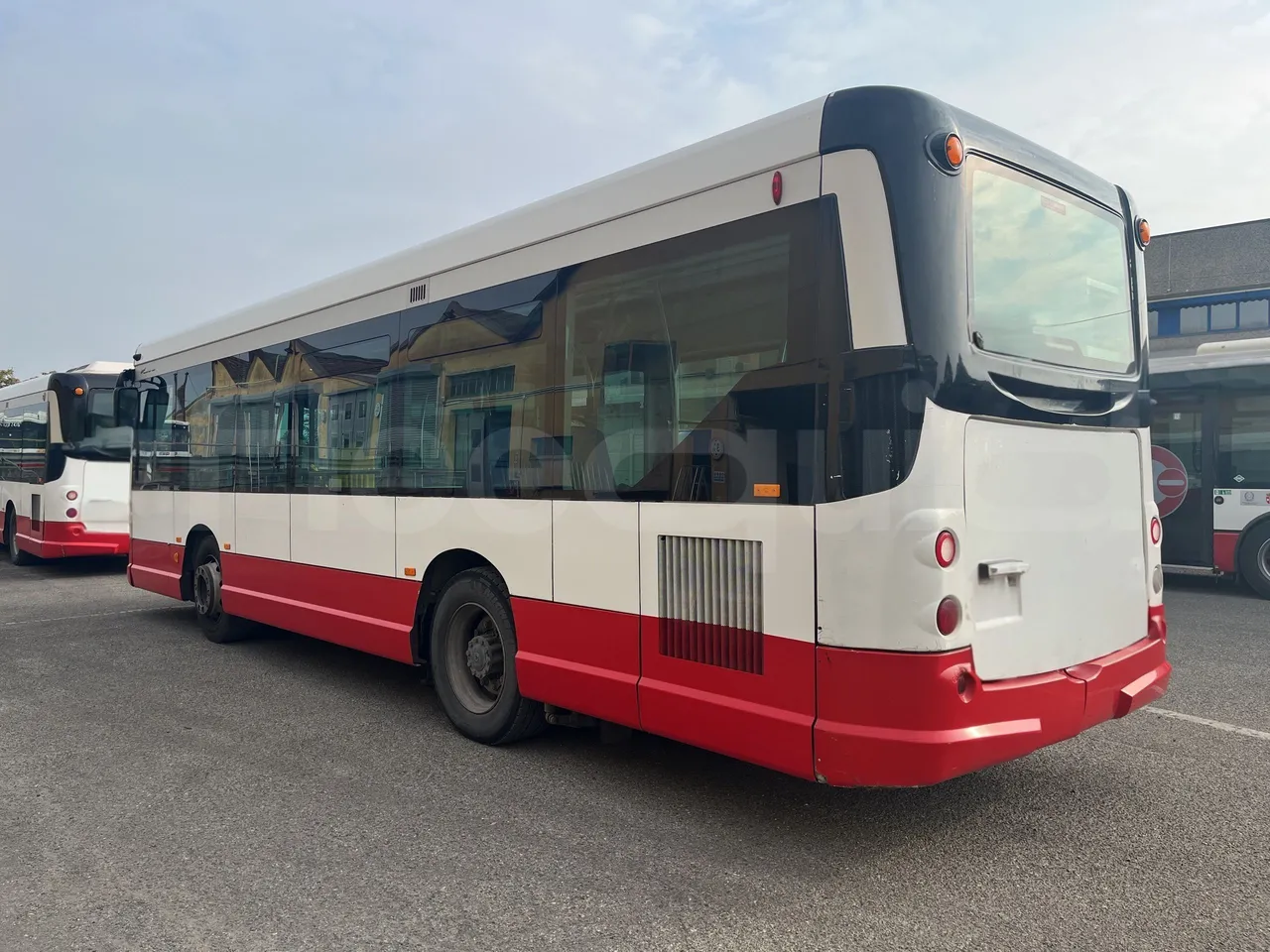 Iveco Heuliez Gx117 - 3/4 Rear Left Side