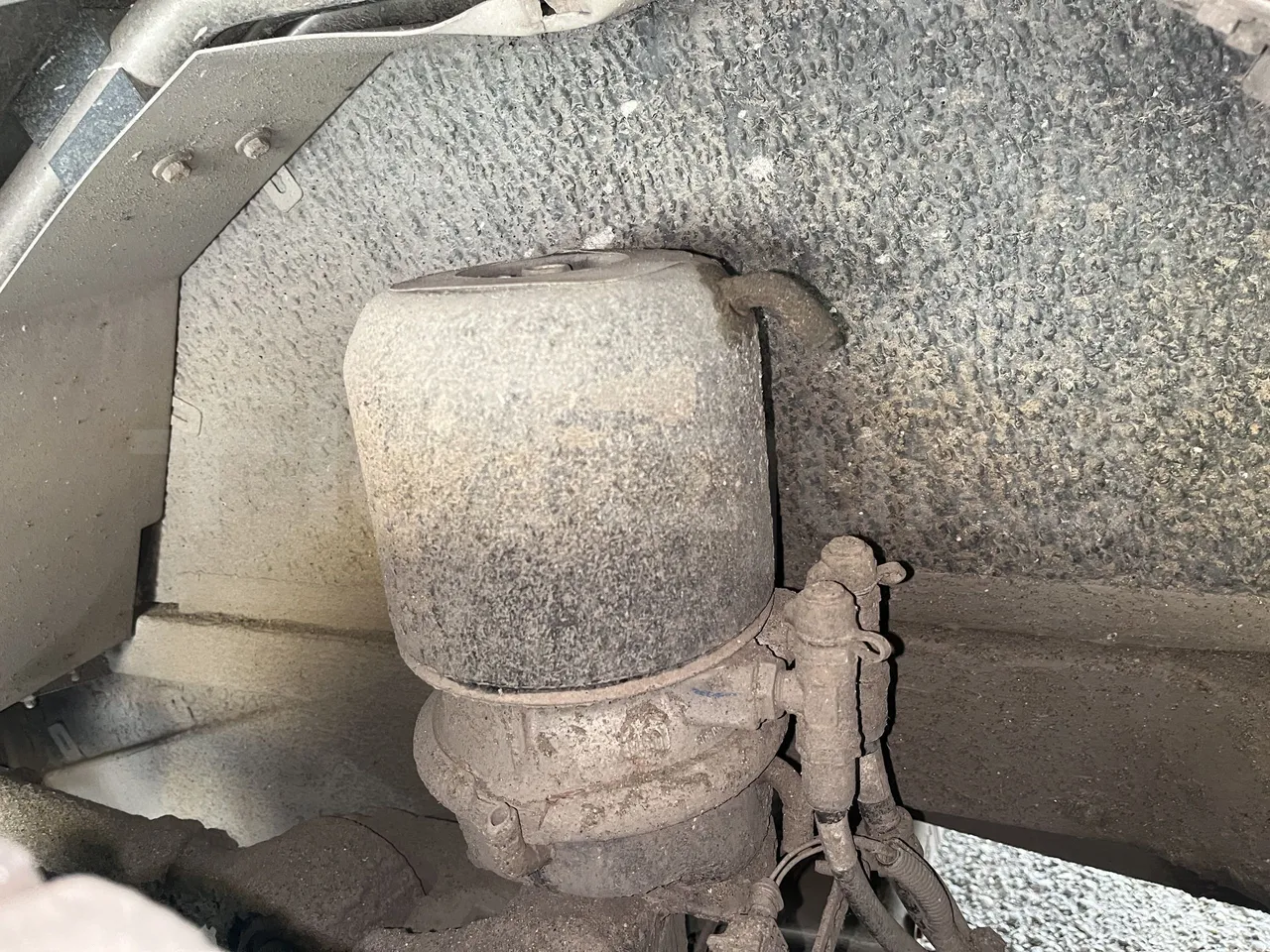 Iveco Heuliez Gx117 - Second Axle Caliper Brakes Left Side