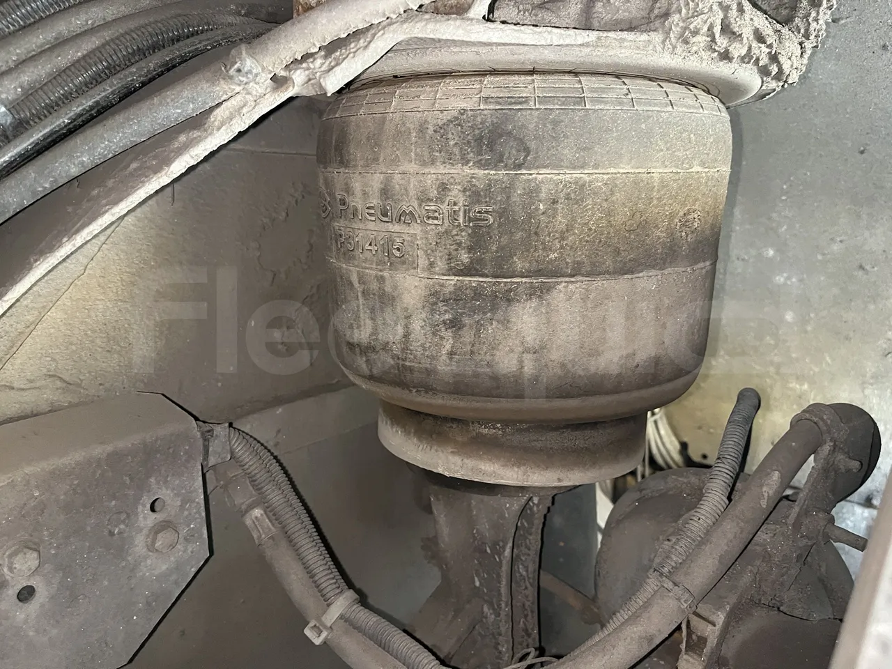 Iveco Heuliez Gx117 - First Axle Air Springs Left Side