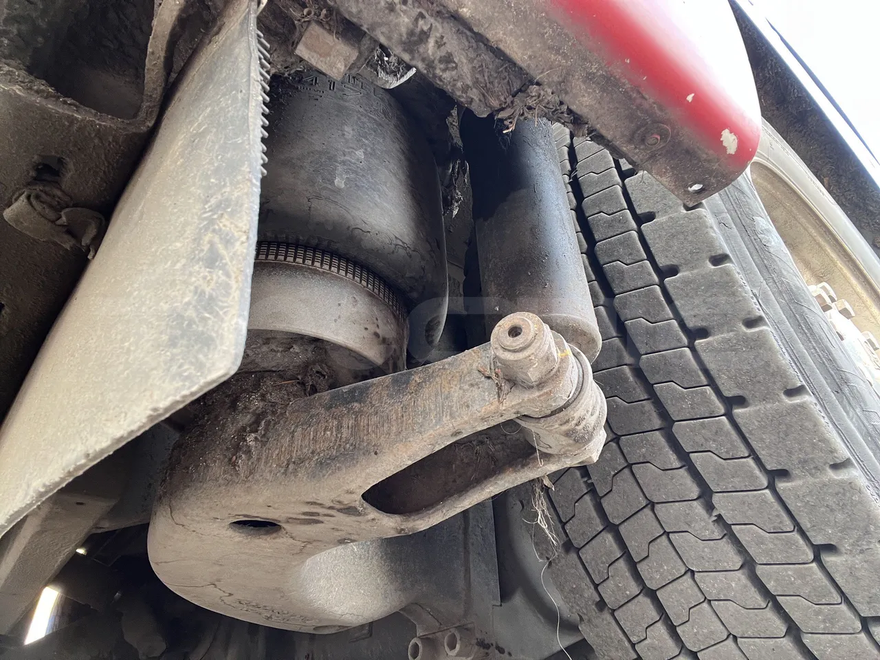 Iveco Heuliez Gx117 - Second Axle Second Shock Absorbers Right Side