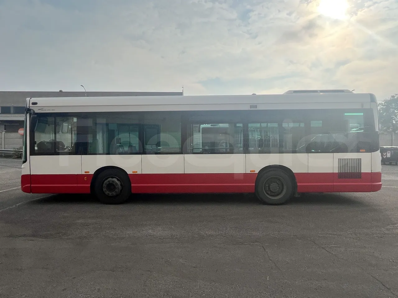Iveco Heuliez Gx117 - Left Side