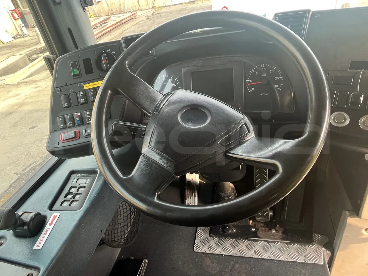 Iveco Heuliez Gx117 - Steering Wheel