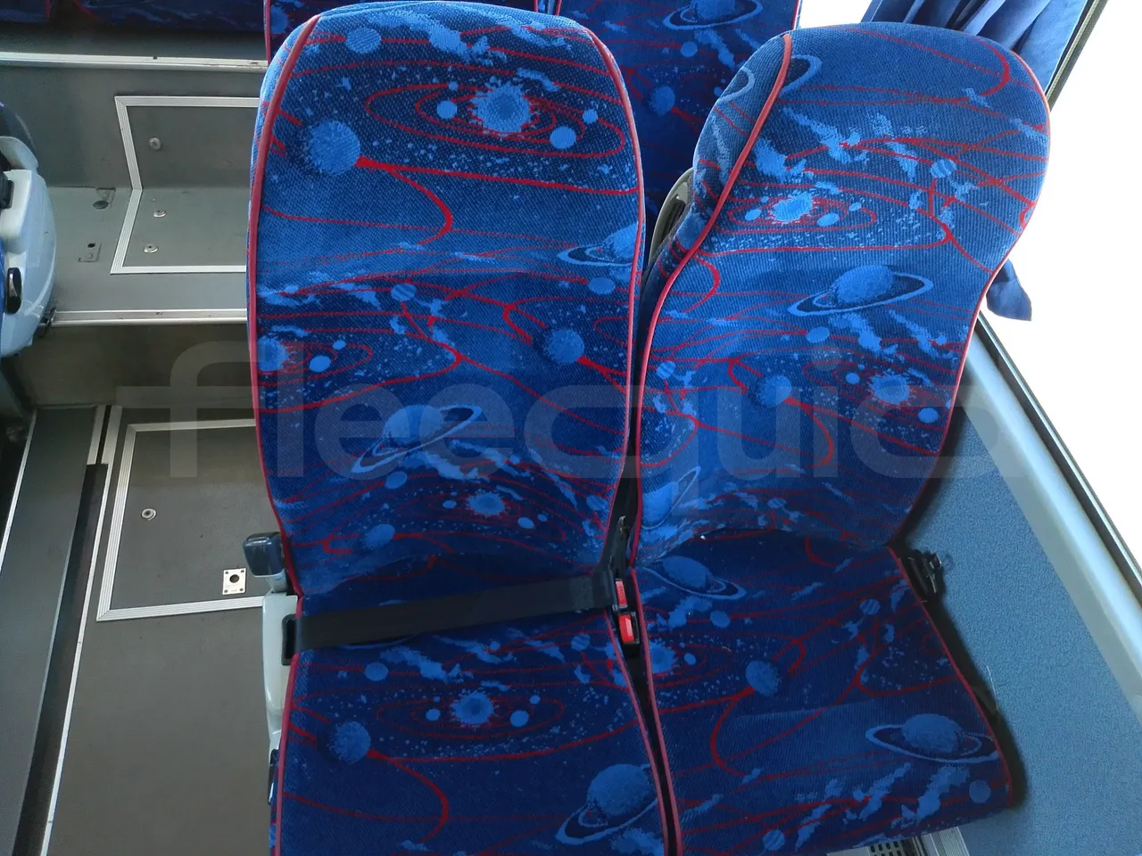 King Long XMQ6900 XMQ6900-3/ Euro 5 - 178Kw - 8,995 Mt - central seat safety belt