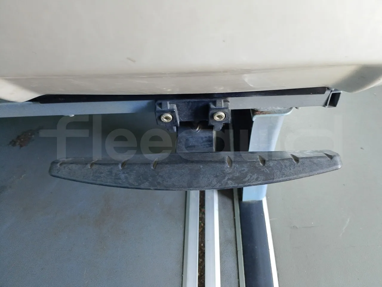King Long XMQ6900 XMQ6900-3/ Euro 5 - 178Kw - 8,995 Mt - footrest detail photo
