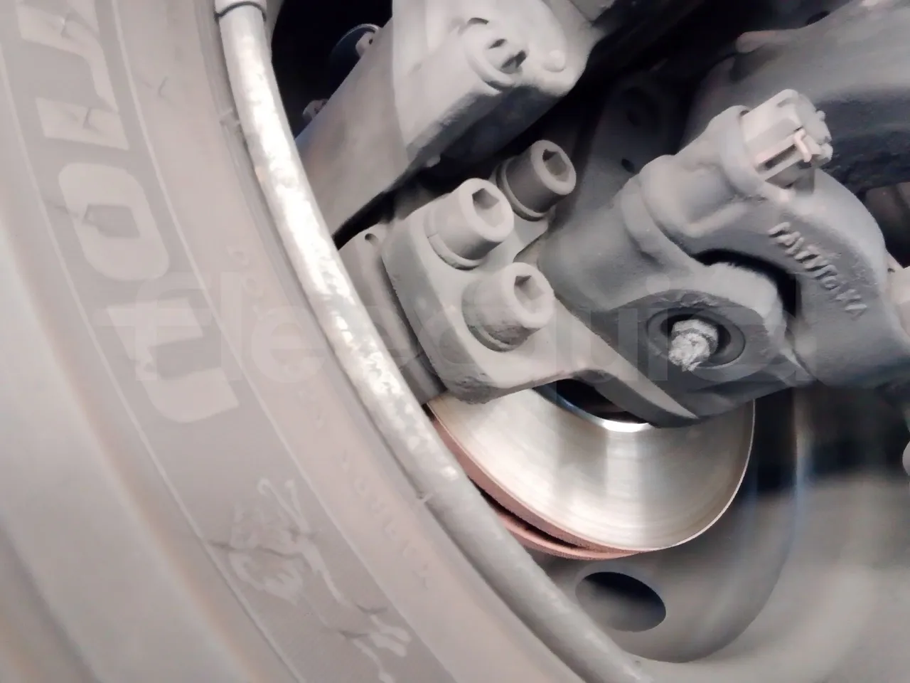 King Long XMQ6900 XMQ6900-3/ Euro 5 - 178Kw - 8,995 Mt - front discs right