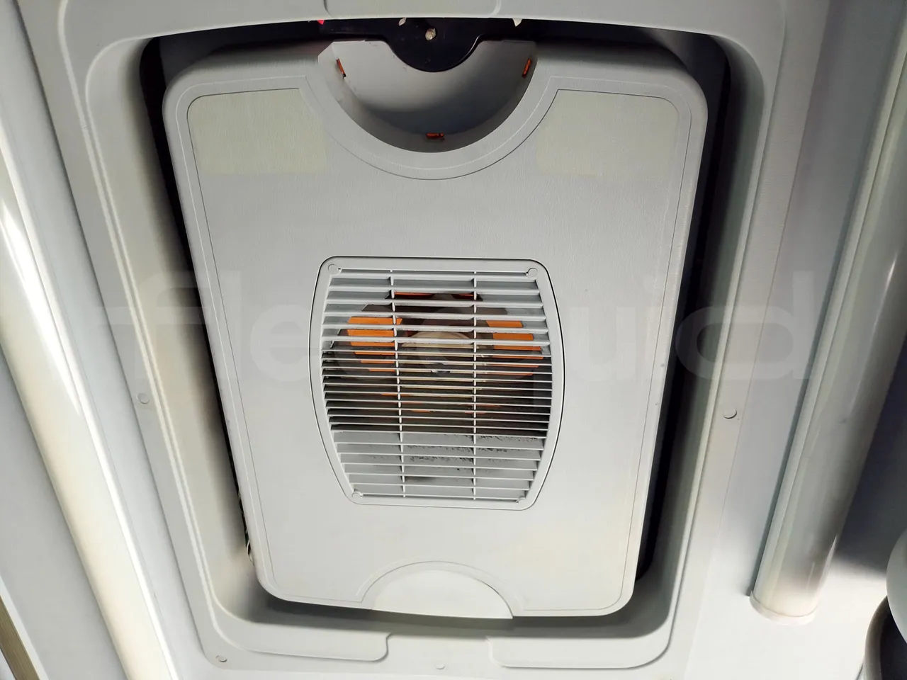 King Long XMQ6900 XMQ6900-3/ Euro 5 - 178Kw - 8,995 Mt - roof hatch 2