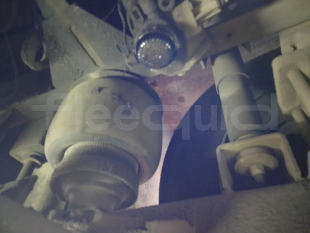 King Long XMQ6900 XMQ6900-3/ Euro 5 - 178Kw - 8,995 Mt - axle 2 shock absorbers 1 right