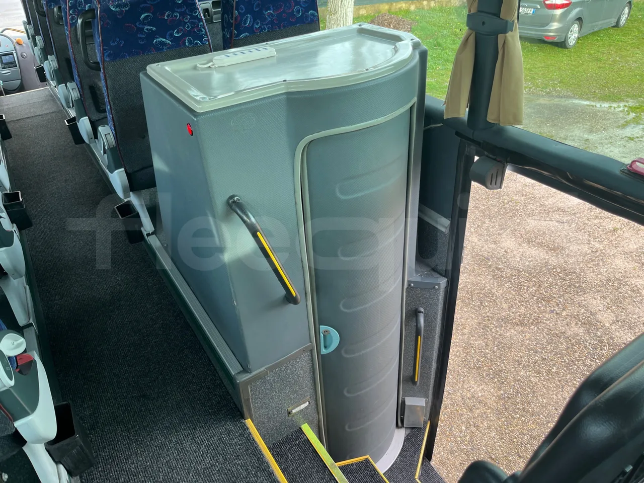 Scania 12B4X2 K420EB4X2 - Euro 4 - 308 kW - 12.750 mt - toilette accessories photo