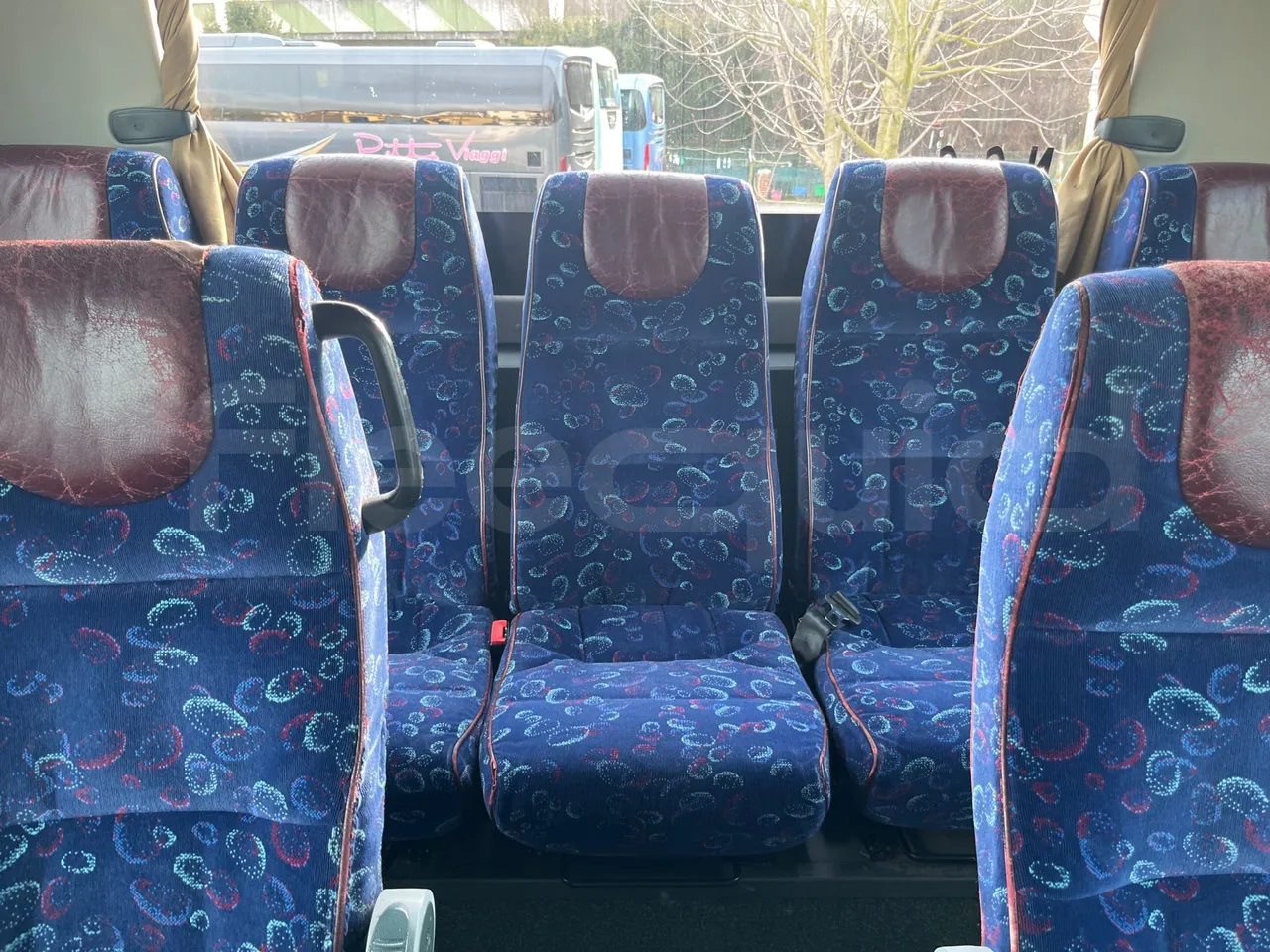 Scania 12B4X2 K420EB4X2 - Euro 4 - 308 kW - 12.750 mt - single seat detail