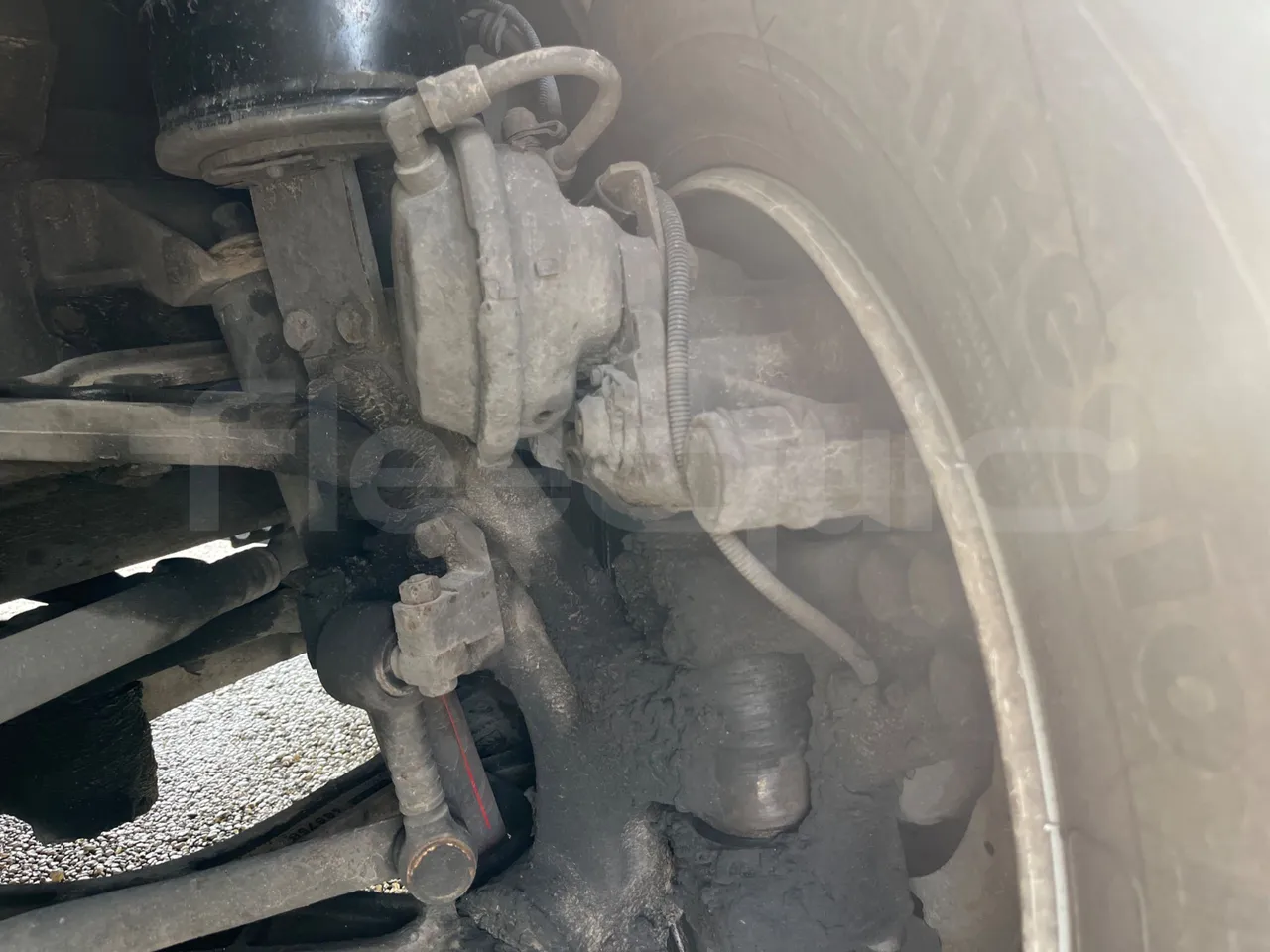 Scania 12B4X2 K420EB4X2 - Euro 4 - 308 kW - 12.750 mt - front brake calipers left