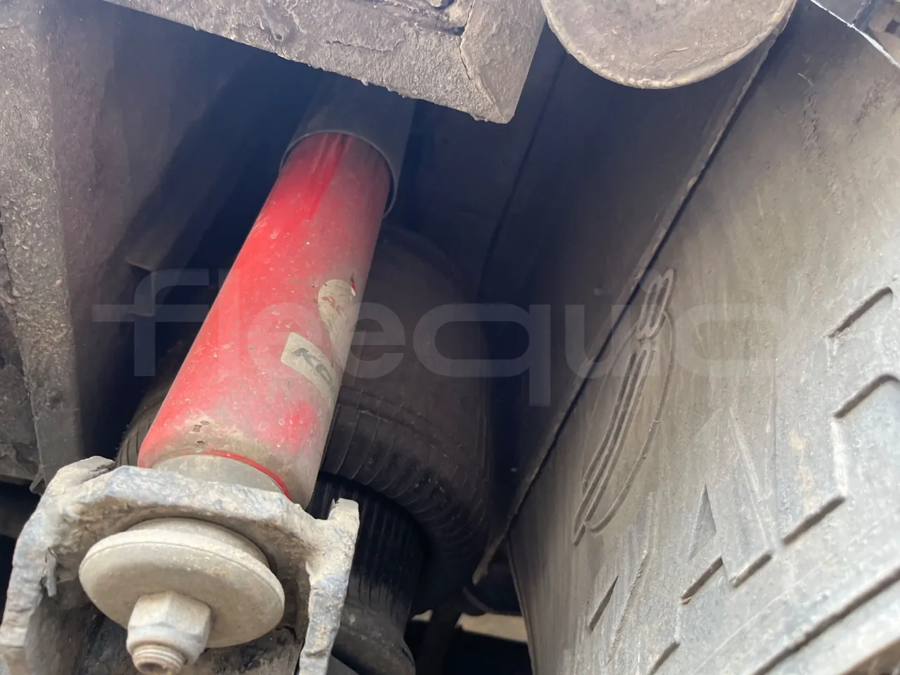 Scania 12B4X2 K420EB4X2 - Euro 4 - 308 kW - 12.750 mt - axle 2 shock absorbers 2 left