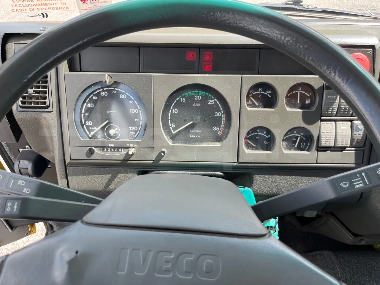 Iveco Cacciamali Tema 163/2 - EUR2 - 130kW - 9.195m - dashboard lights on