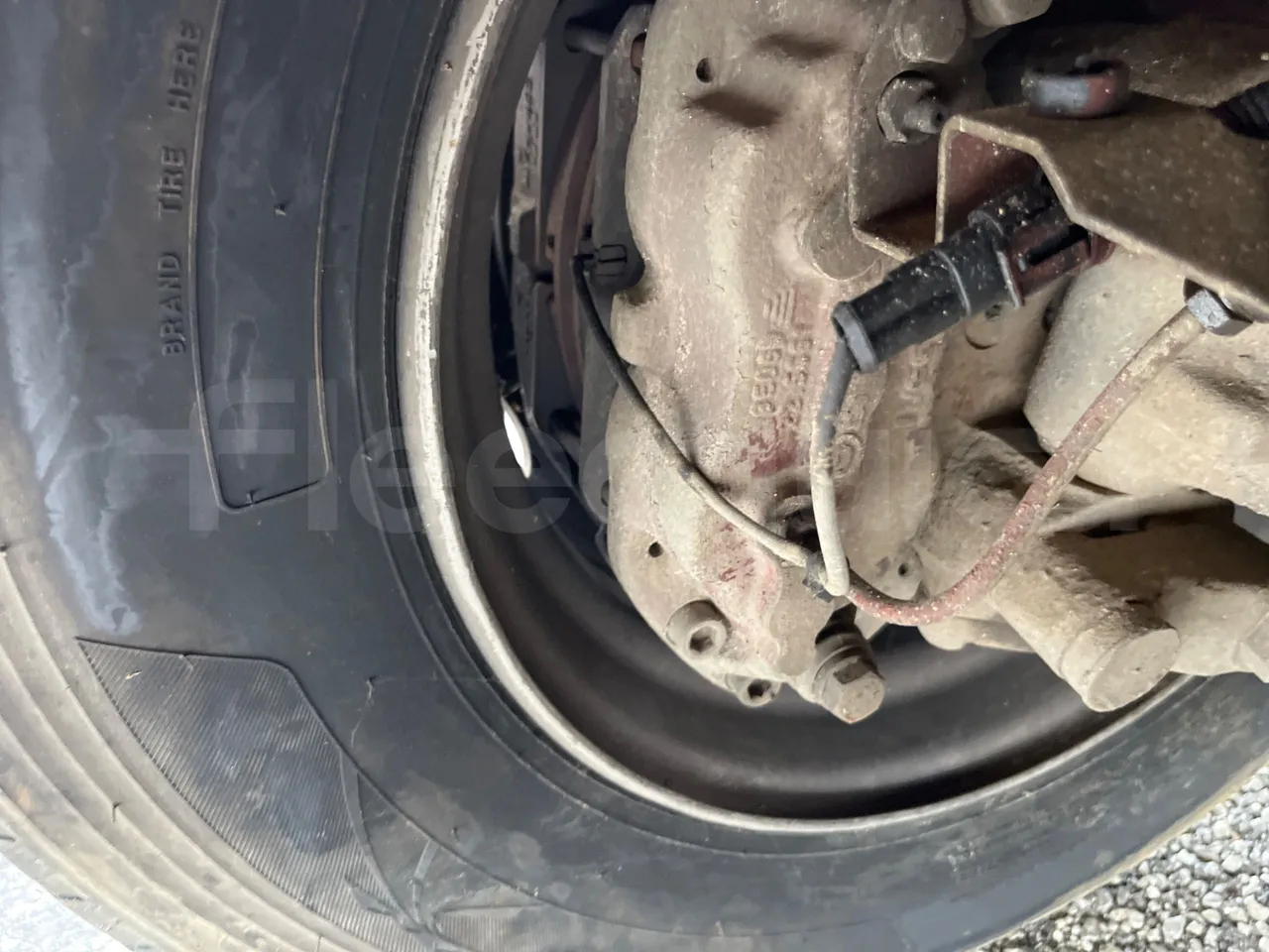 Iveco Cacciamali Tema 163/2 - EUR2 - 130kW - 9.195m - front brake calipers right