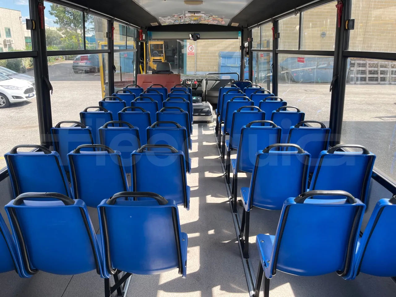 Iveco Cacciamali Tema 163/2 - EUR2 - 130kW - 9.195m - forward view all seats last row height