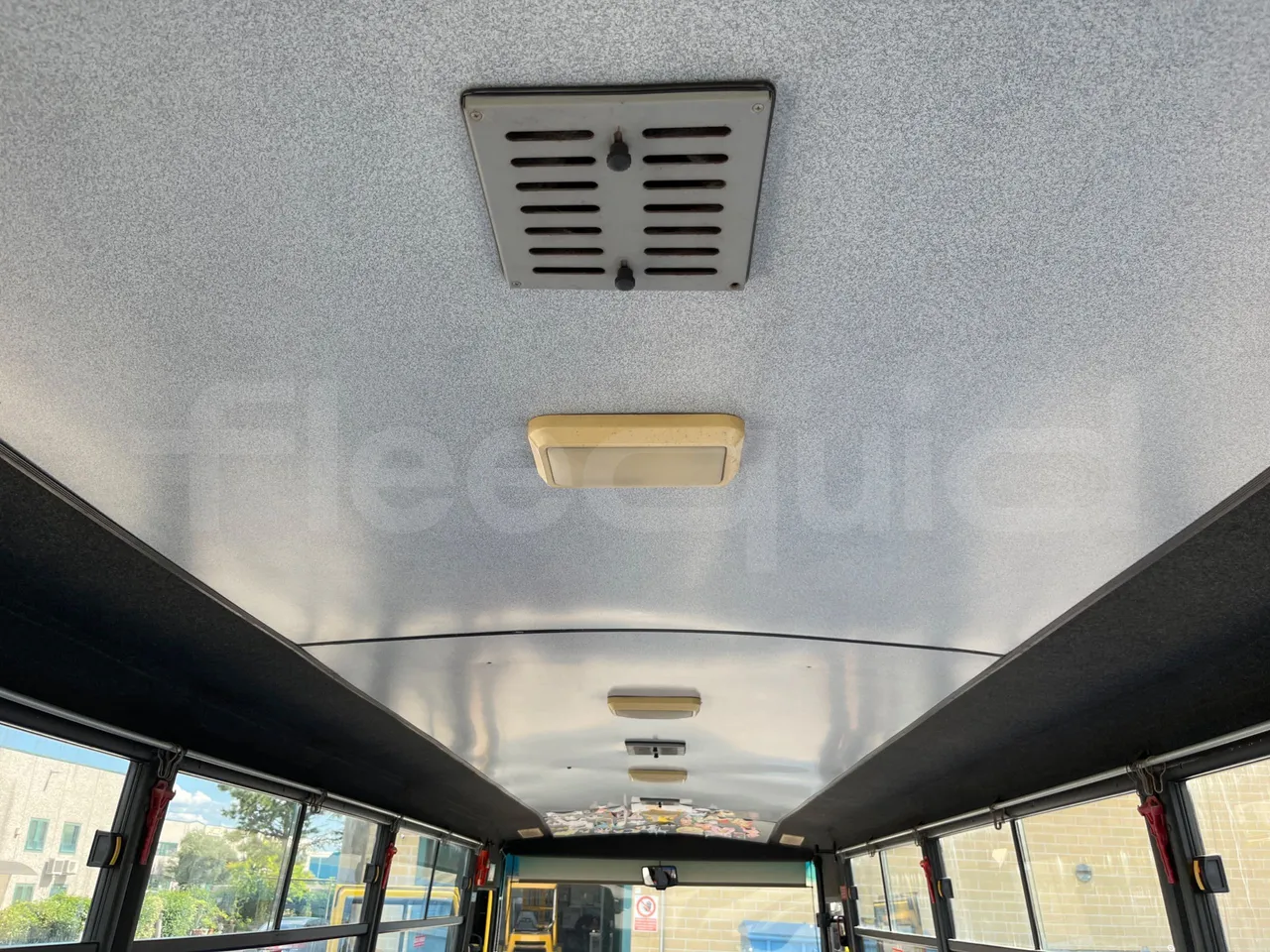 Iveco Cacciamali Tema 163/2 - EUR2 - 130kW - 9.195m - overhead compartments photo