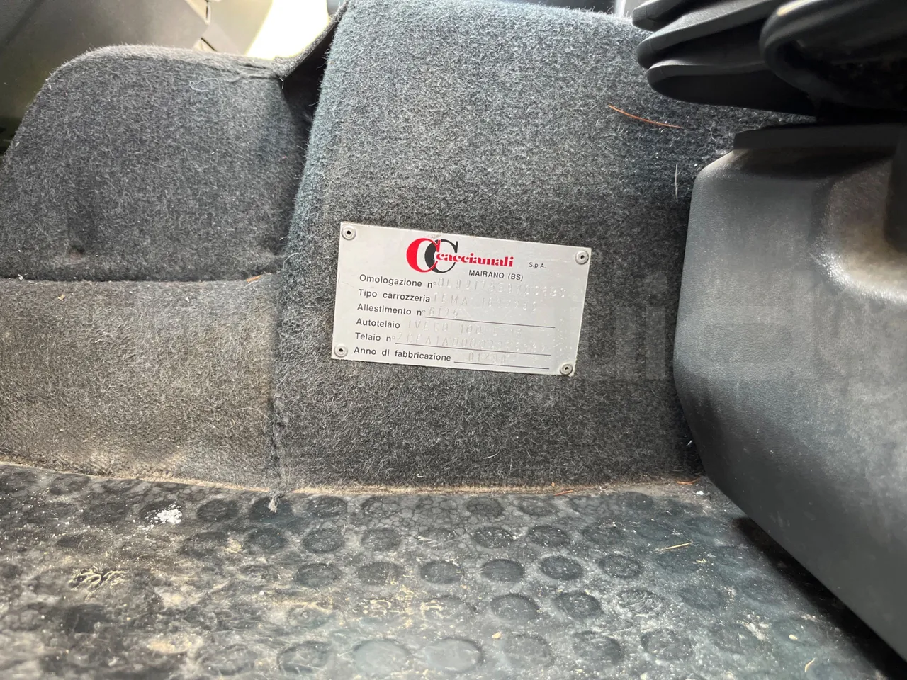 Iveco Cacciamali Tema 163/2 - EUR2 - 130kW - 9.195m - vehicle plate photo