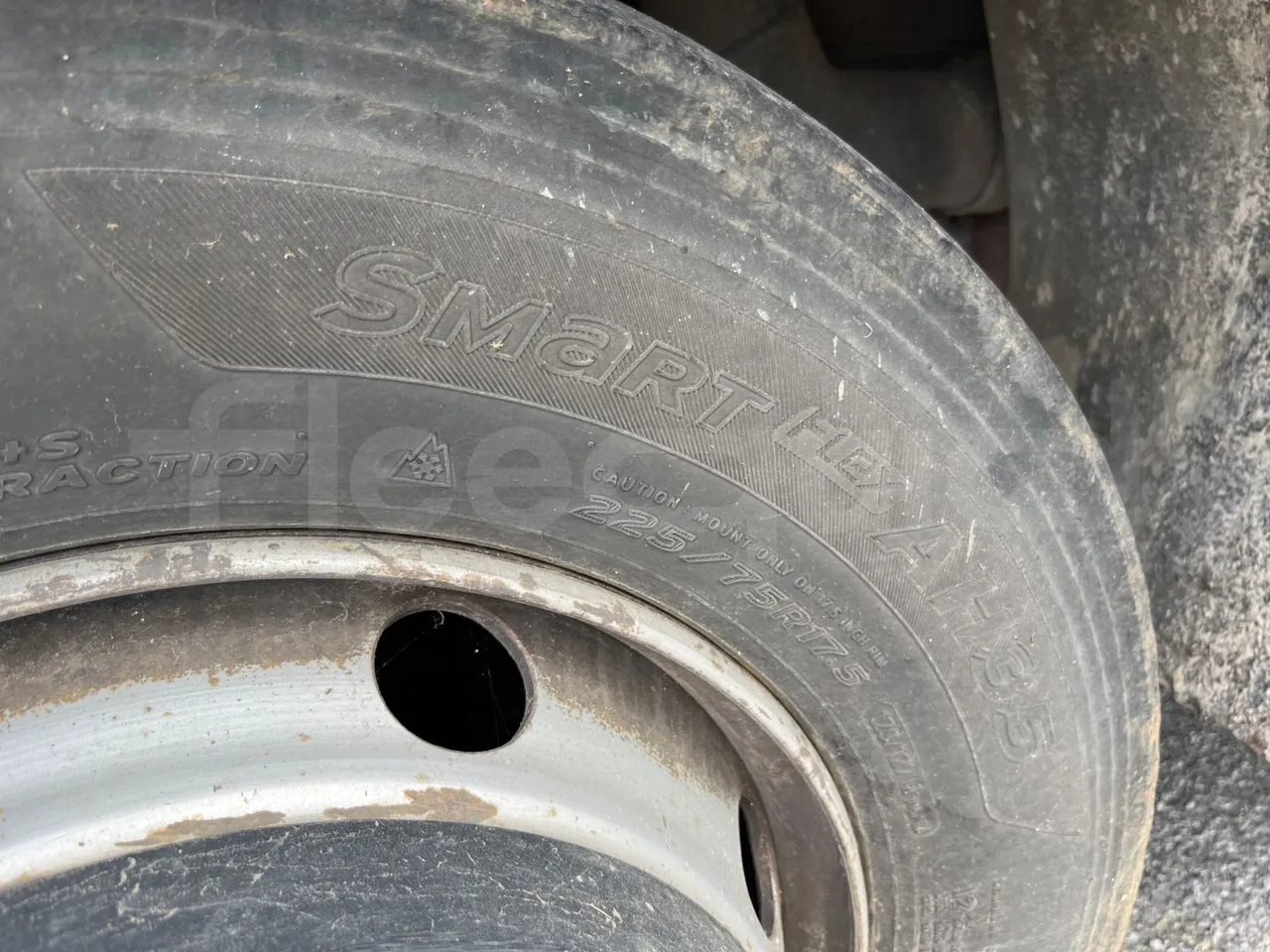 Iveco Cacciamali Tema 163/2 - EUR2 - 130kW - 9.195m - front left tire measurements