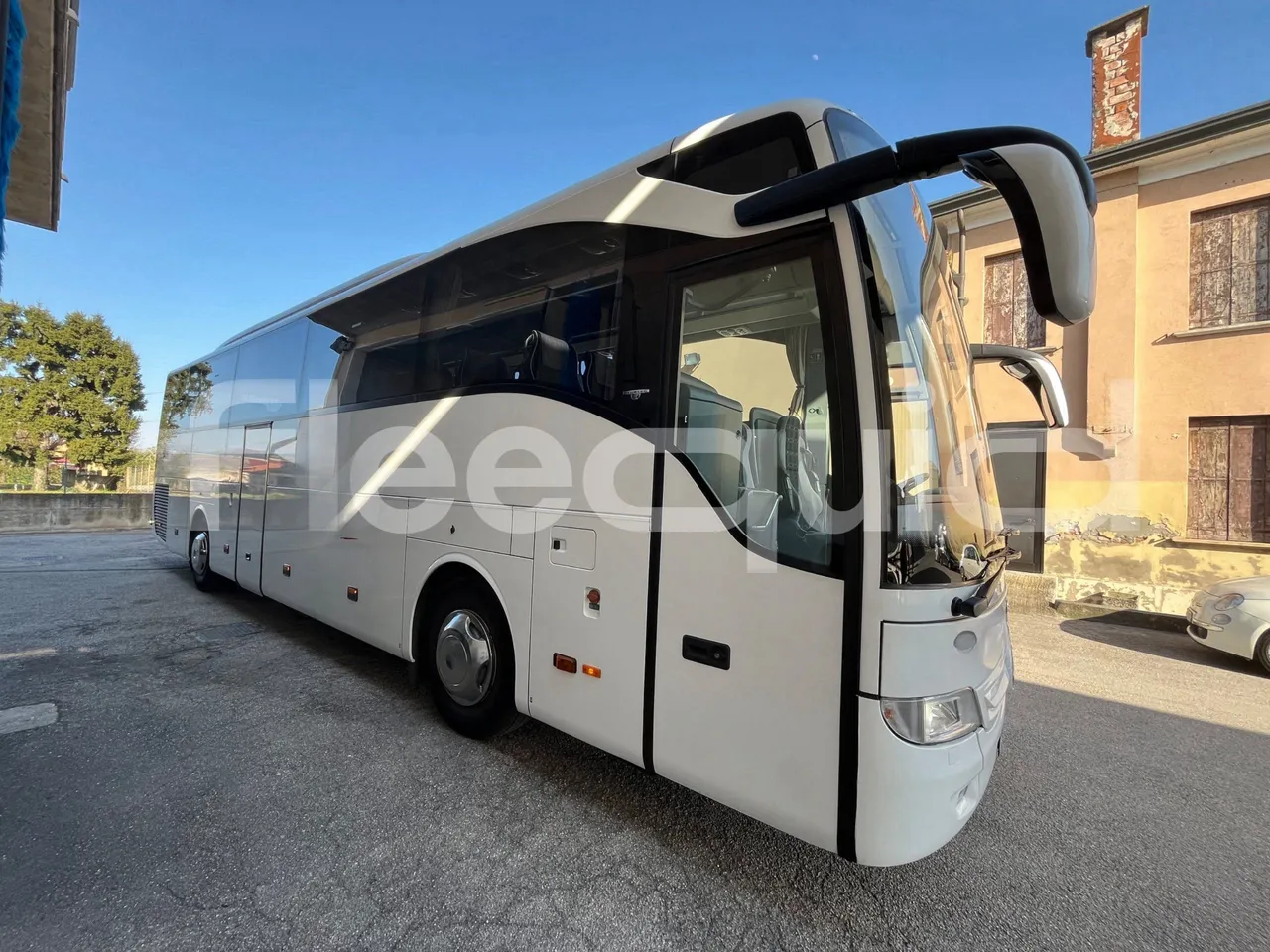 Mercedes-Benz Tourismo RHD 632-EUR6-12,14-315 Kw - Base cover photo