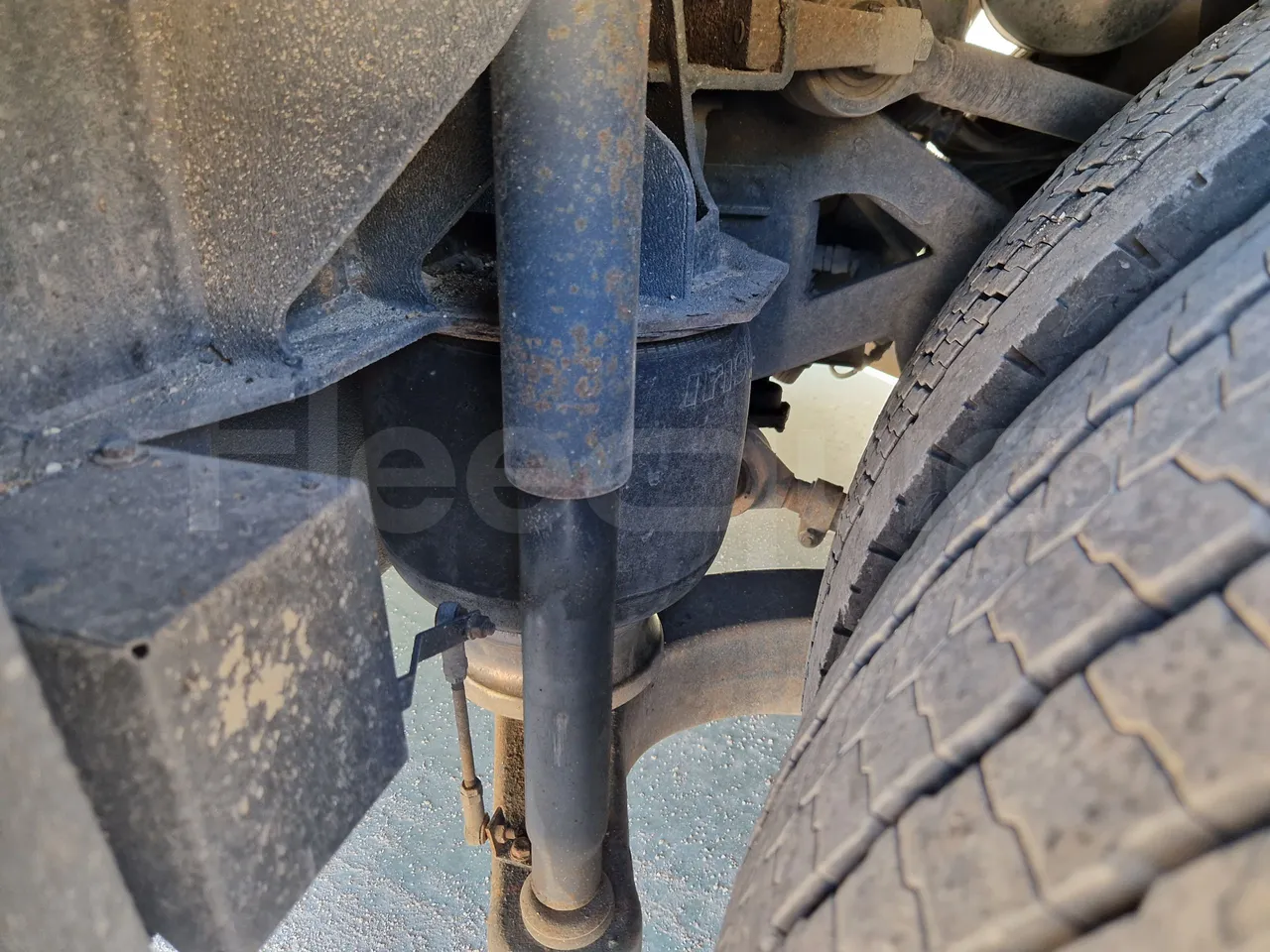 Iveco Magelys SFR210 - EUR5 - 331kW - 12.819m - axel 2 air springs 1 left