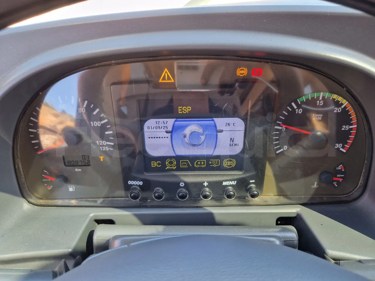Iveco Magelys SFR210 - EUR5 - 331kW - 12.819m - dashboard lights on