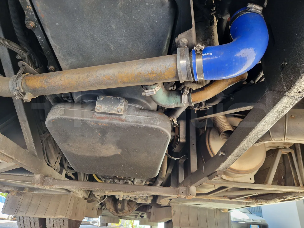 Iveco Magelys SFR210 - EUR5 - 331kW - 12.819m - engine without protection