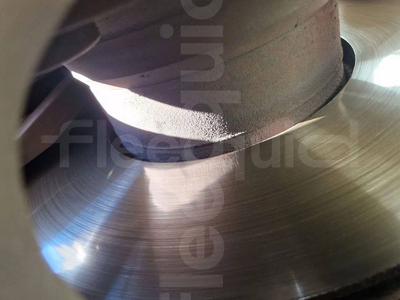 Iveco Magelys SFR210 - EUR5 - 331kW - 12.819m - front discs left
