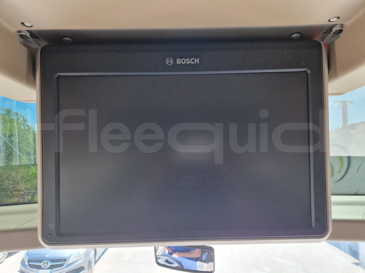 Iveco Magelys SFR210 - EUR5 - 331kW - 12.819m - monitor detail photo