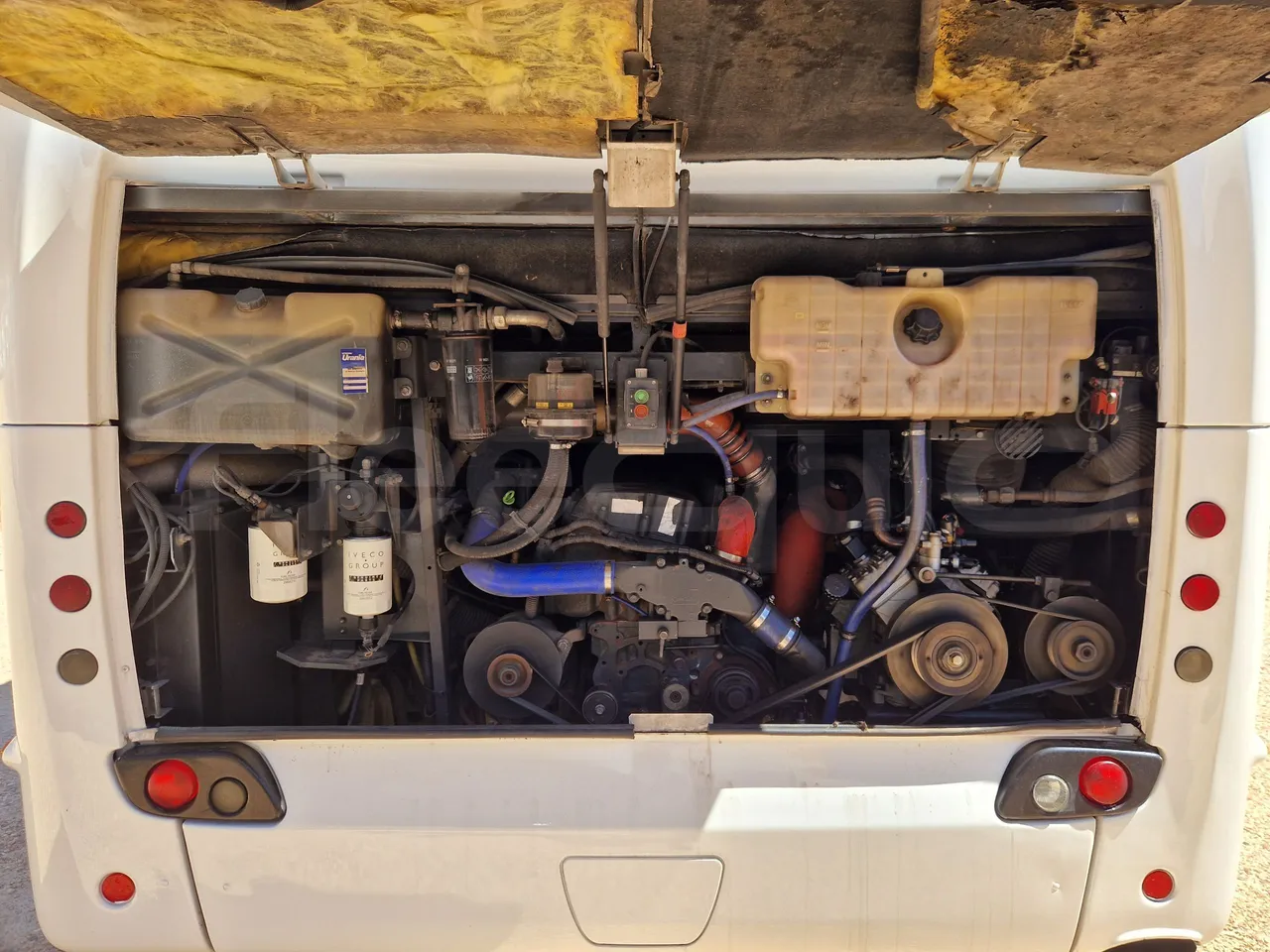 Iveco Magelys SFR210 - EUR5 - 331kW - 12.819m - rear hatch open (mandatory  for bus to scrap)