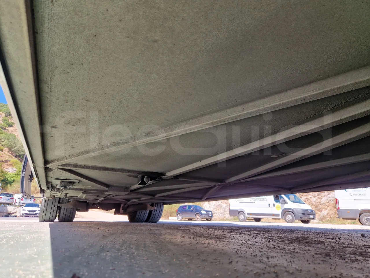 Iveco Magelys SFR210 - EUR5 - 331kW - 12.819m - central undercarriage photo