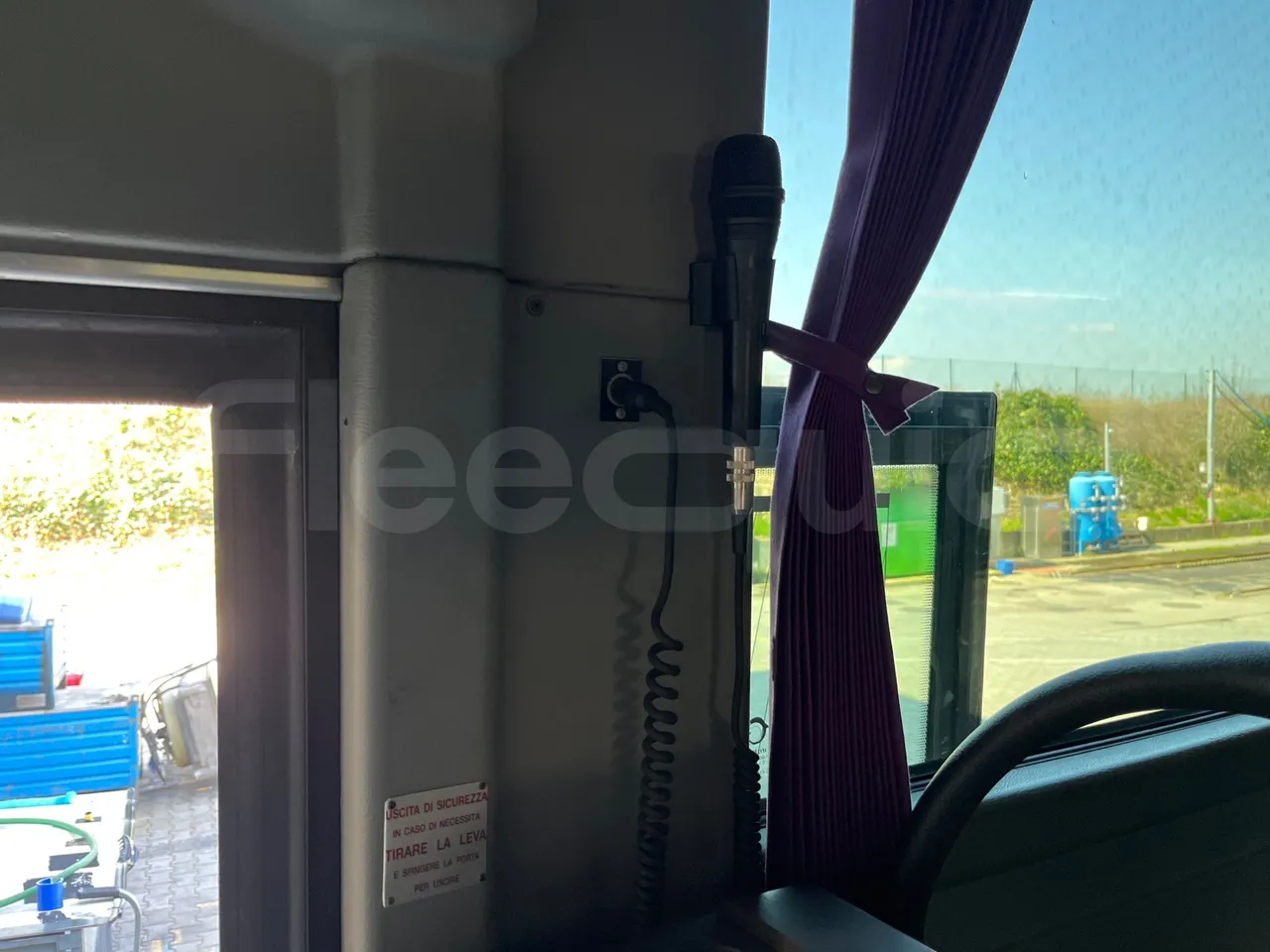 Irisbus 397E.12 397E.12 - Euro5 - 331kW -  12.410mt - hostes microphone accessories photo