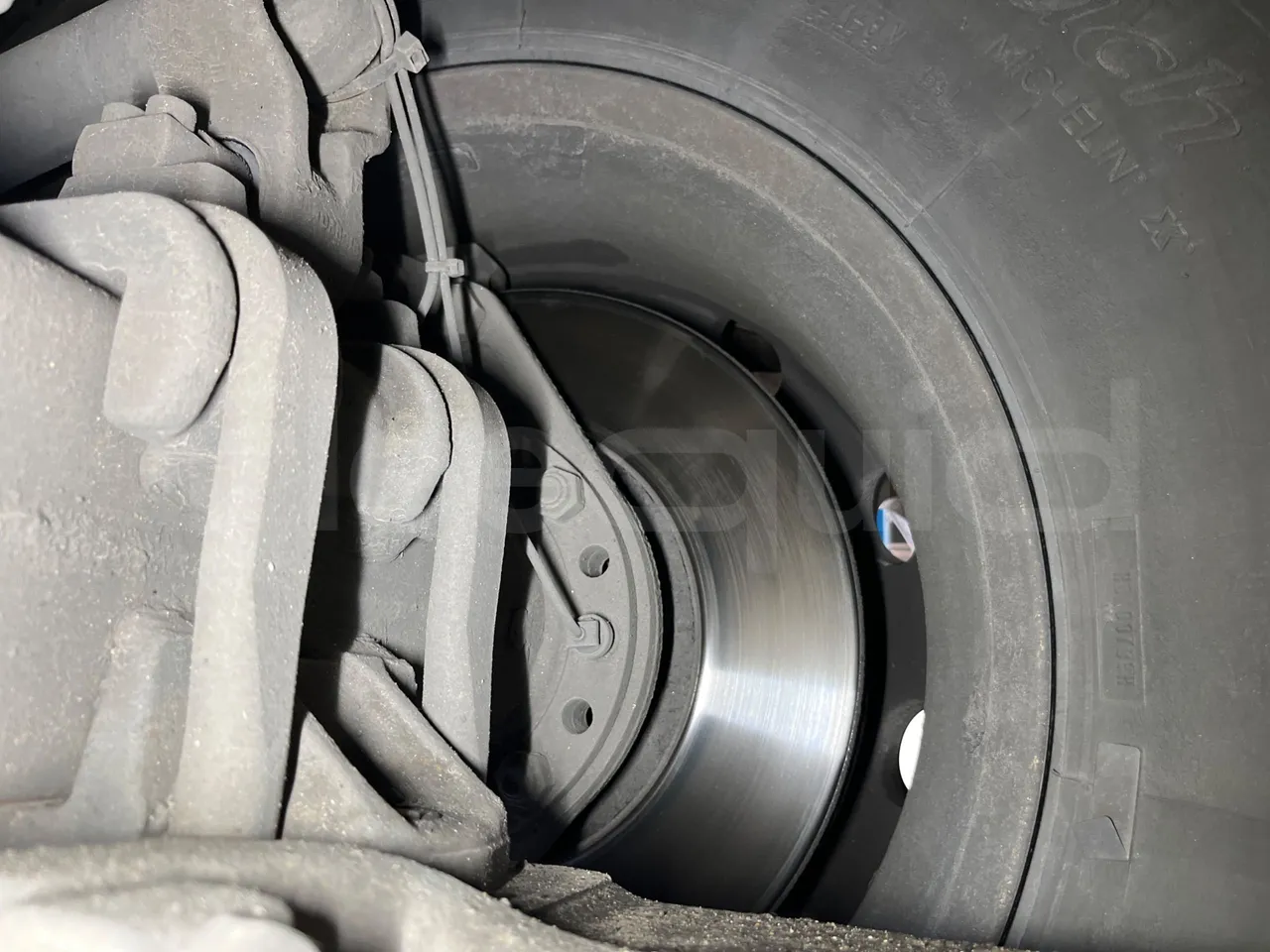 Irisbus 397E.12 397E.12 - Euro5 - 331kW -  12.410mt - axle 2 discs left