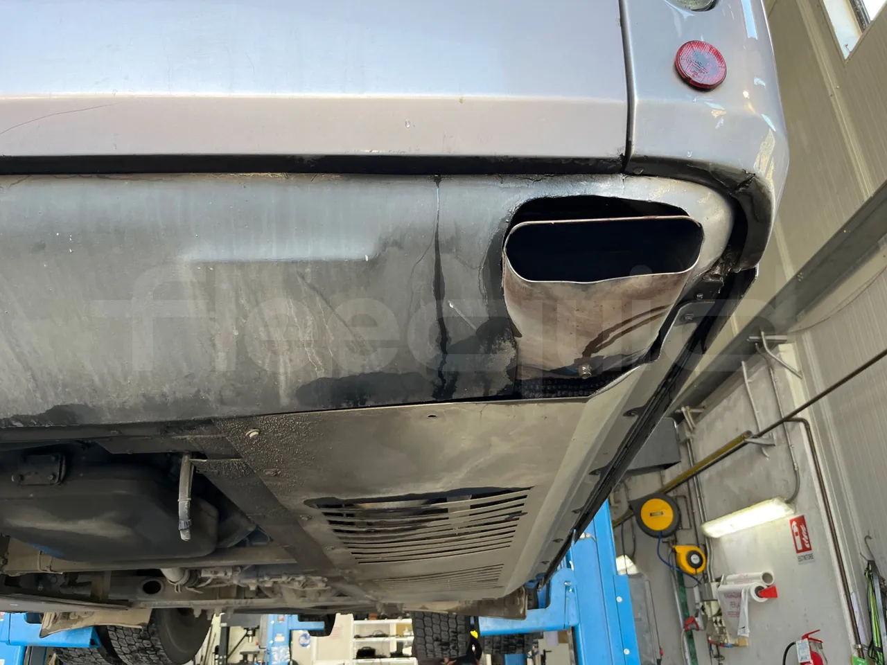 Irisbus 397E.12 397E.12 - Euro5 - 331kW -  12.410mt - exhaust photo