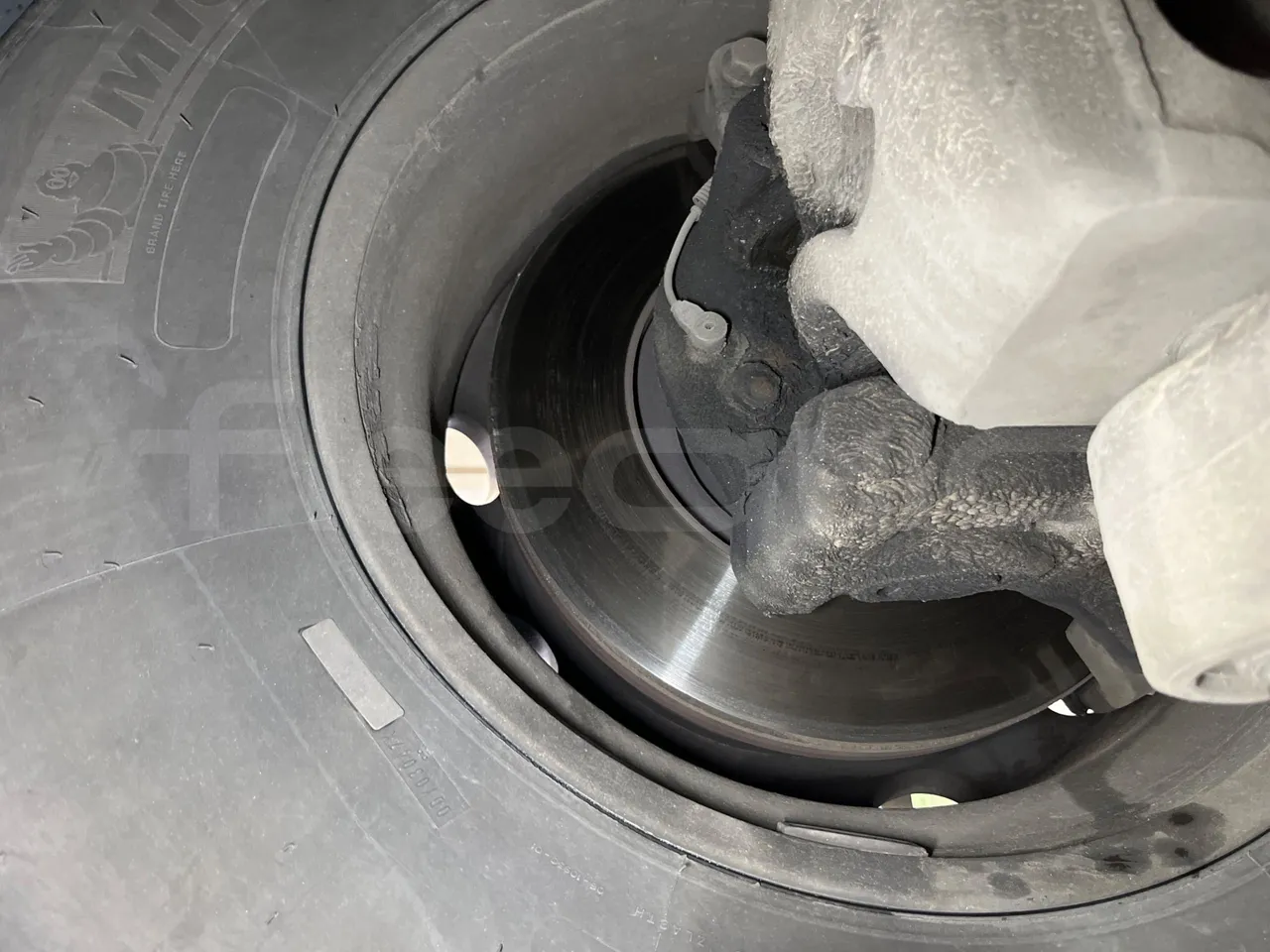 Irisbus 397E.12 397E.12 - Euro5 - 331kW -  12.410mt - front discs left