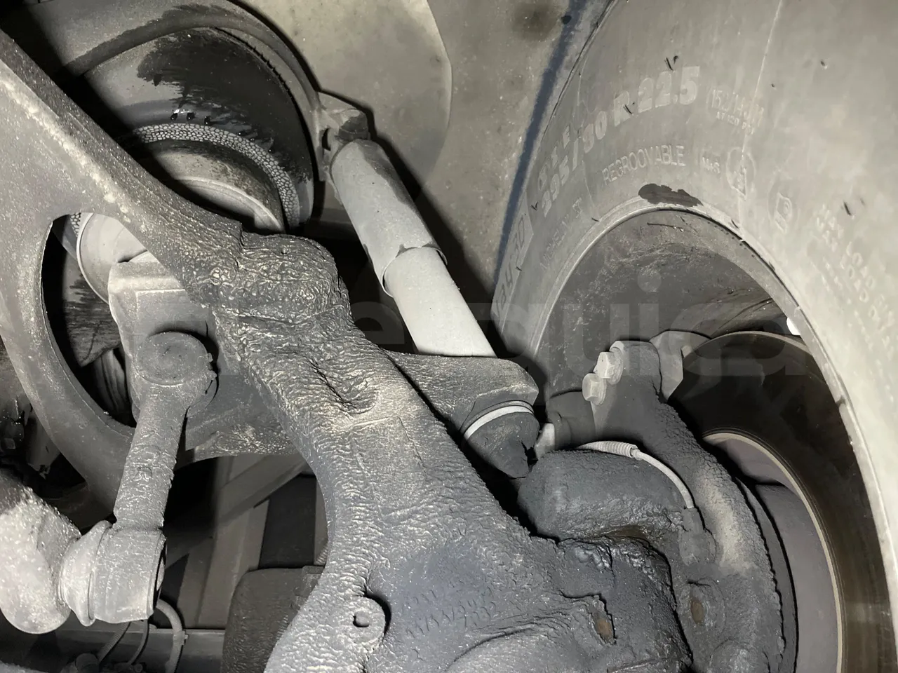 Irisbus 397E.12 397E.12 - Euro5 - 331kW -  12.410mt - front shock absorbers right