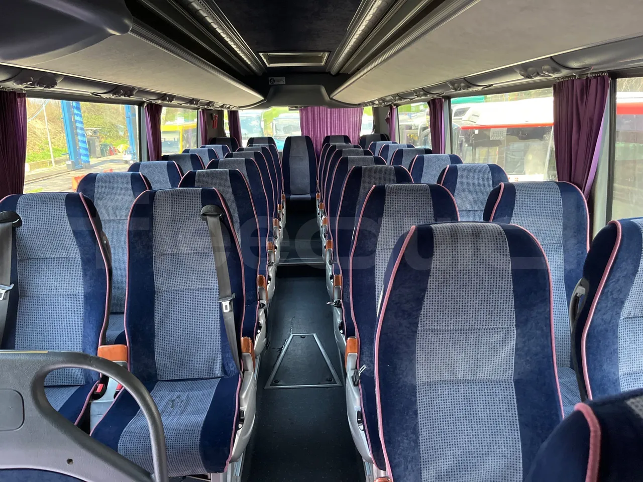 Irisbus 397E.12 397E.12 - Euro5 - 331kW -  12.410mt - forward view all seats last row height