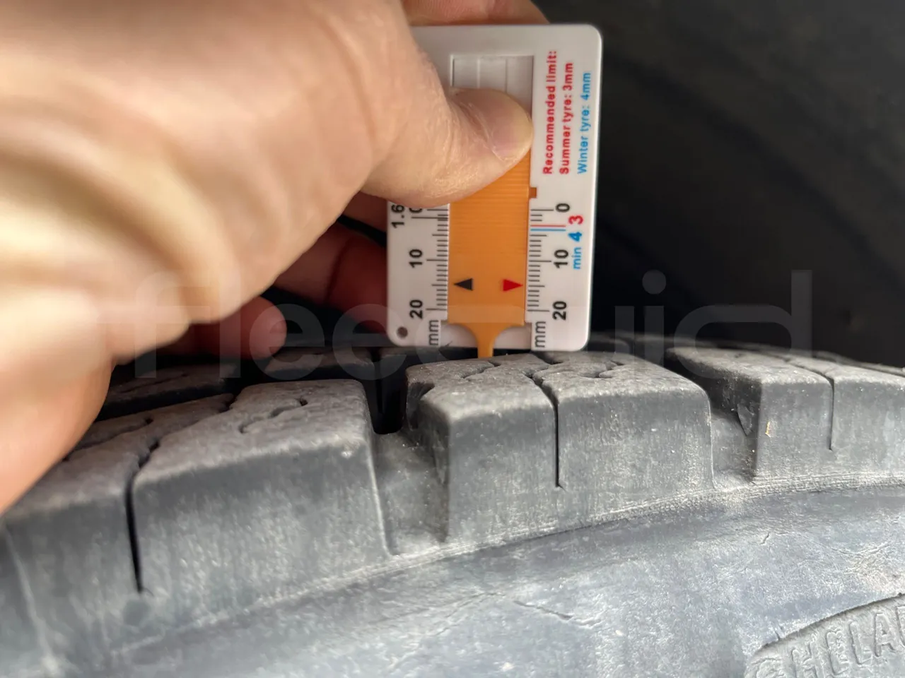 Irisbus 397E.12 397E.12 - Euro5 - 331kW -  12.410mt - tread condition front tires left