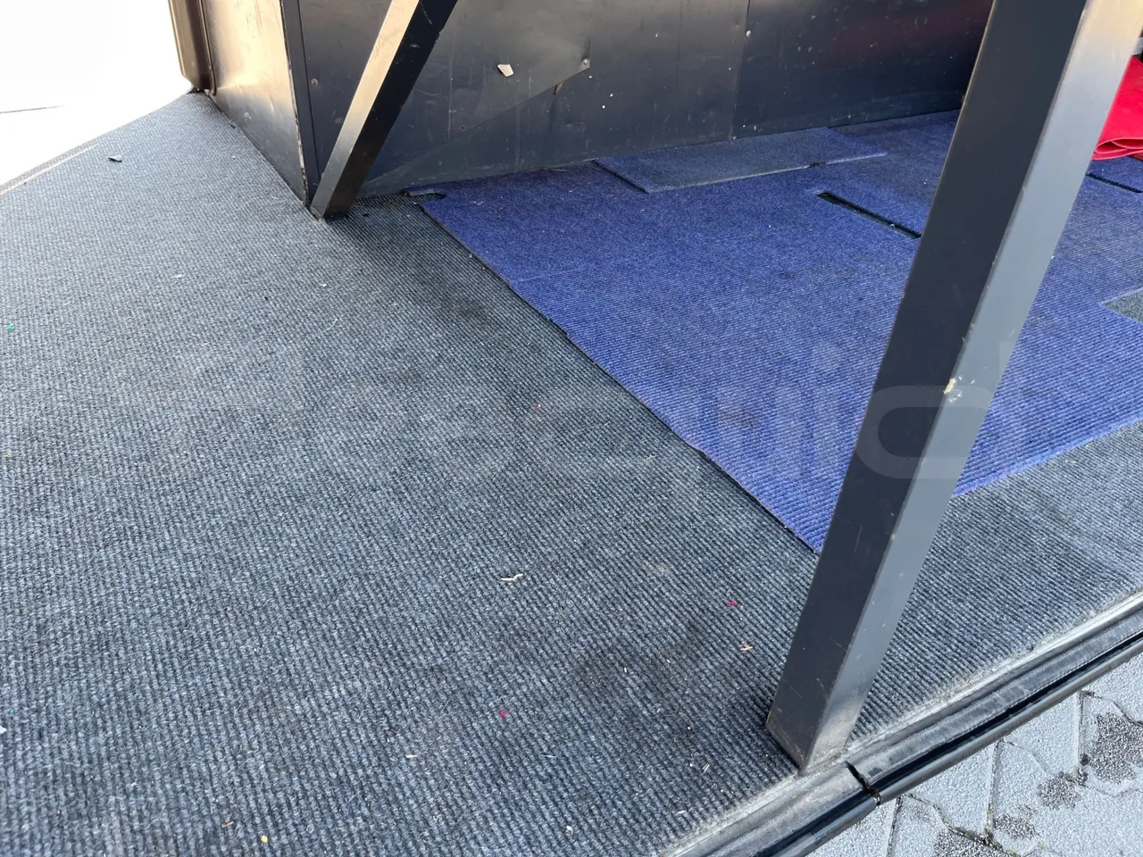 Irisbus 397E.12 397E.12 - Euro5 - 331kW -  12.410mt - under carpet photo