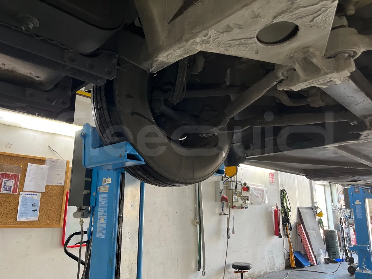 Irisbus 397E.12 397E.12 - Euro5 - 331kW -  12.410mt - front axle right side