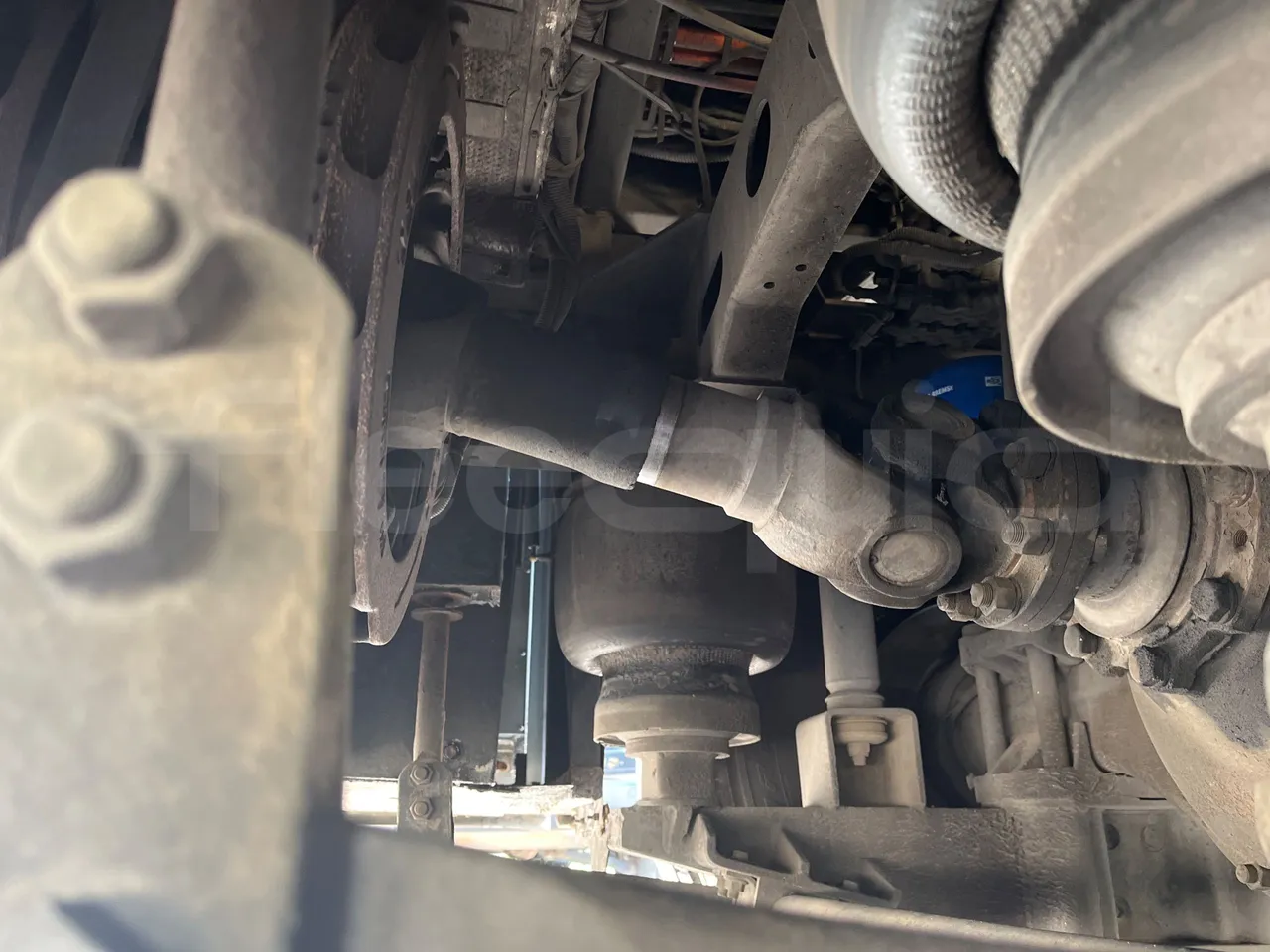 King Long XMQ6996 XMQ6996 / Euro 5 - 215 Kw - 9.895 Mt - driveshaft photo