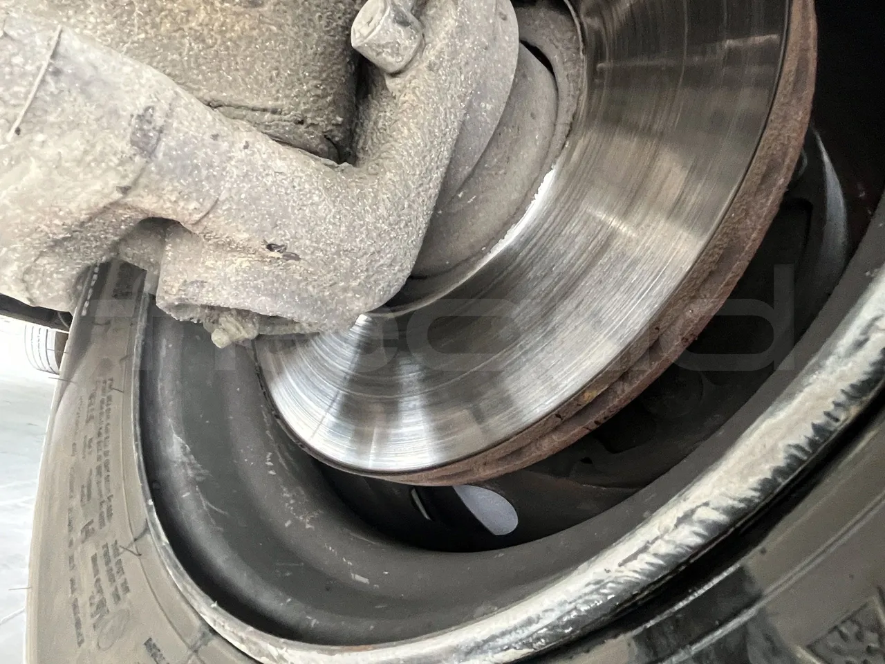 Man Dexon - First Axle Discs Right Side