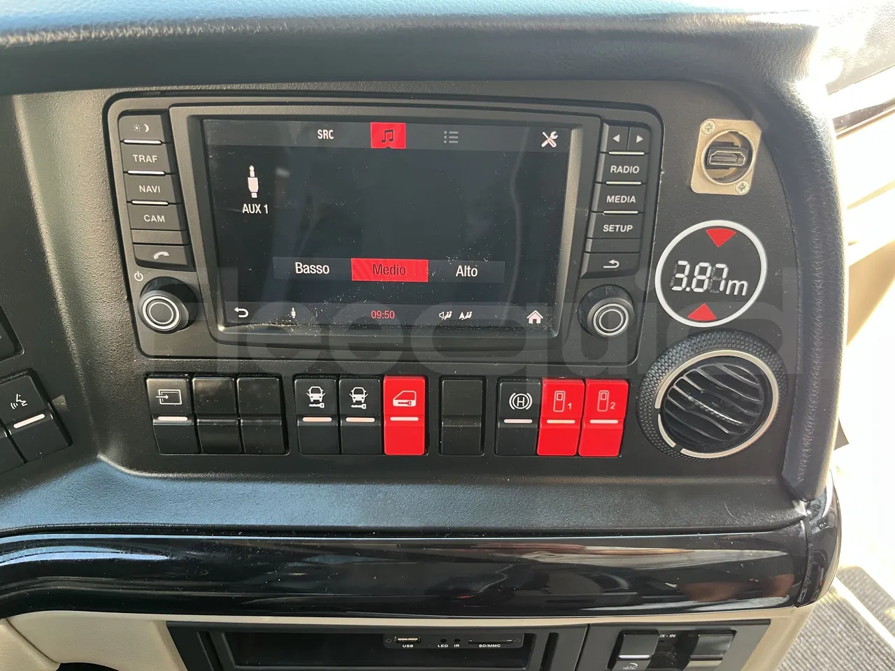 Neoplan Tourliner - Radio