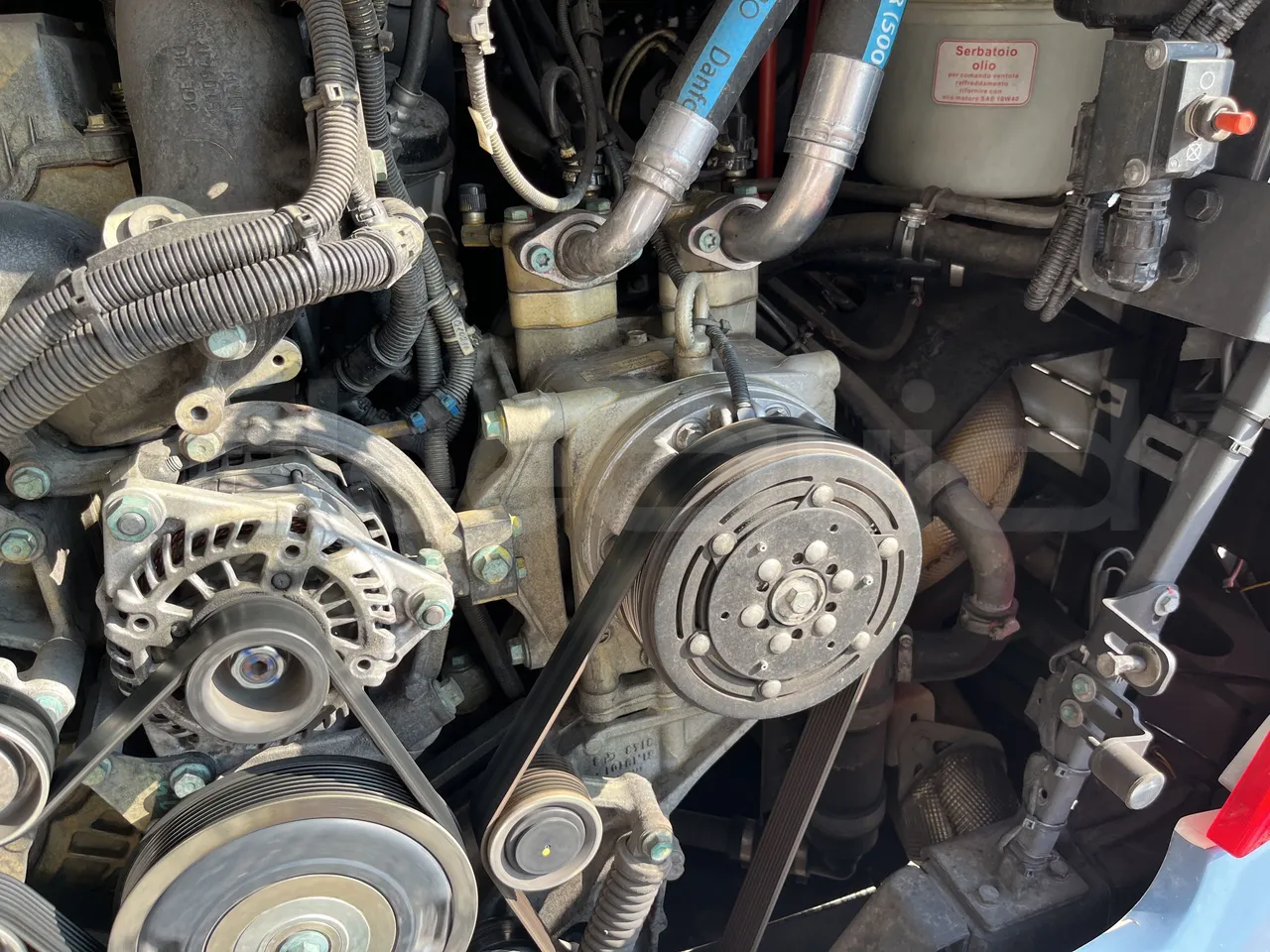 Neoplan Tourliner - Air Conditioning Compressor