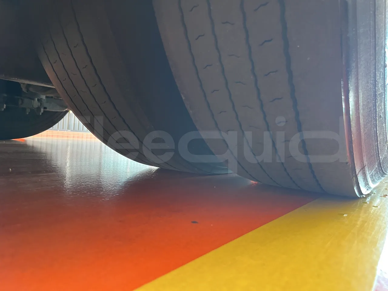 Neoplan Tourliner - Second Axle Right Side: Tyre Tread
