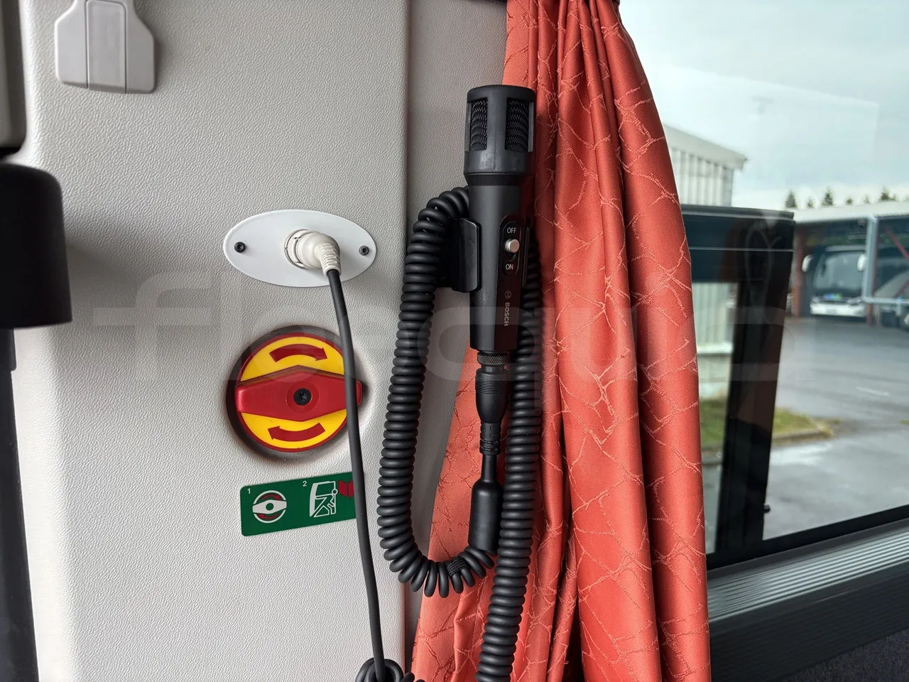 Setra S517 - Hostess Microphone